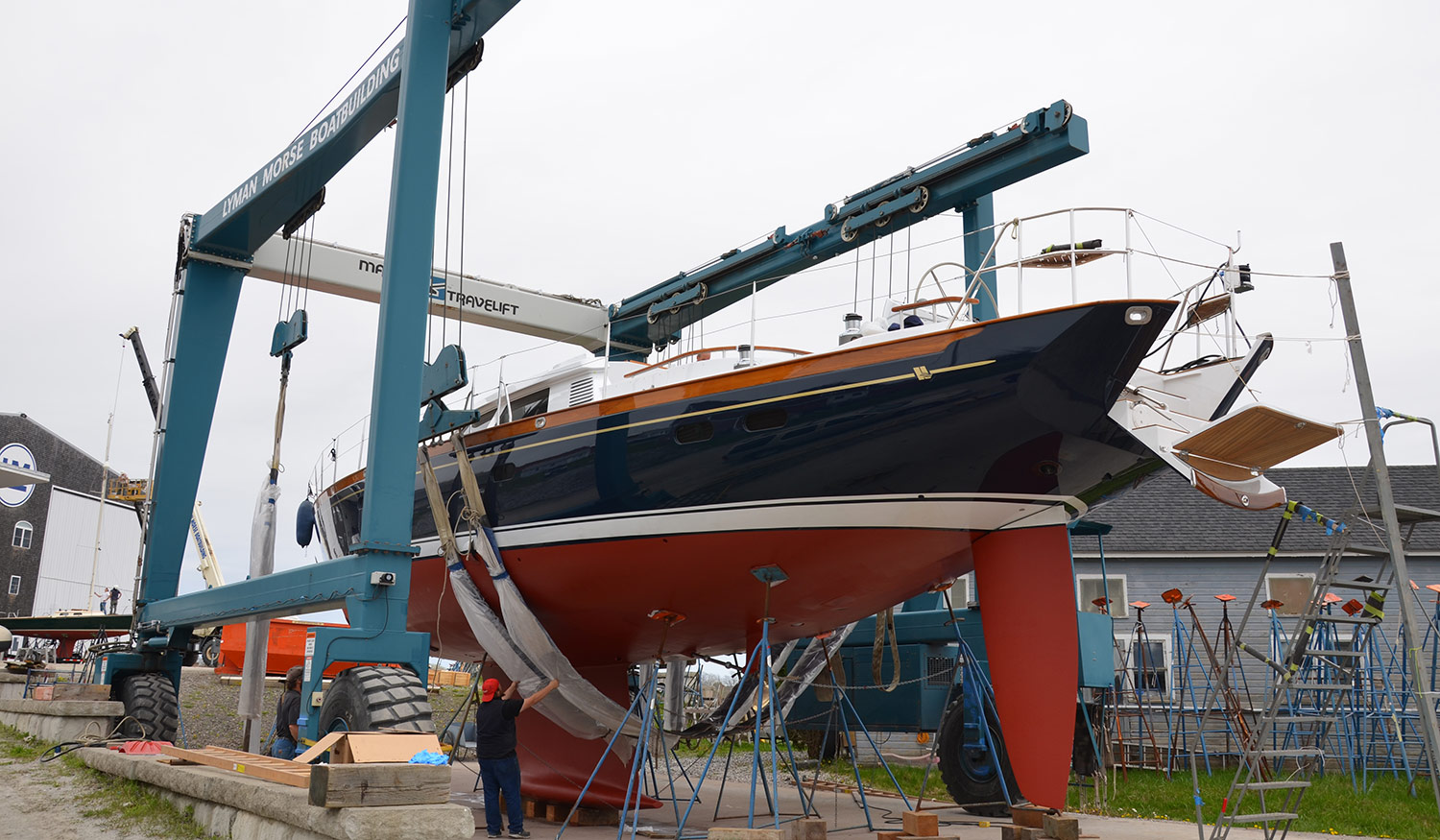 Sensation 73 yacht Valor in slings