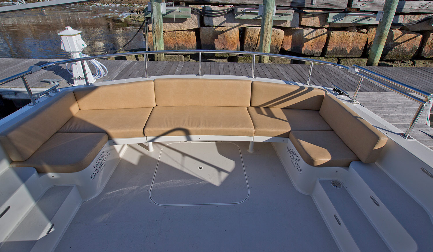 LM42 Commuter Yacht Cockpit Seating