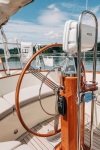 French & Webb-50' Wings helm