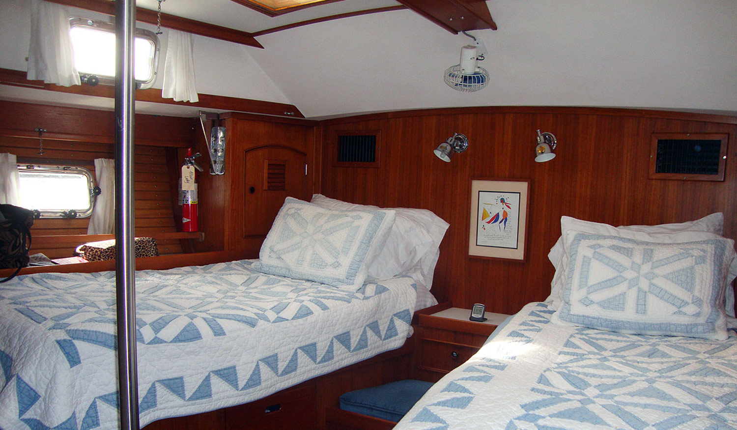 Lyman-Morse Hood Stowaway Ketch Baccara III cabin