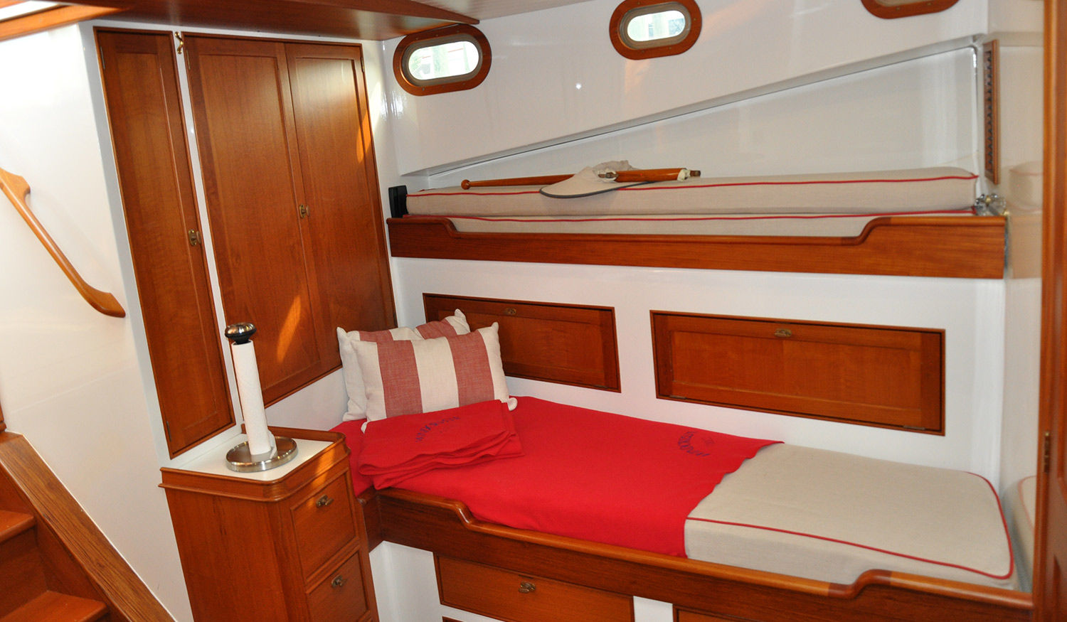 Wesmac 42 Relentless bunk